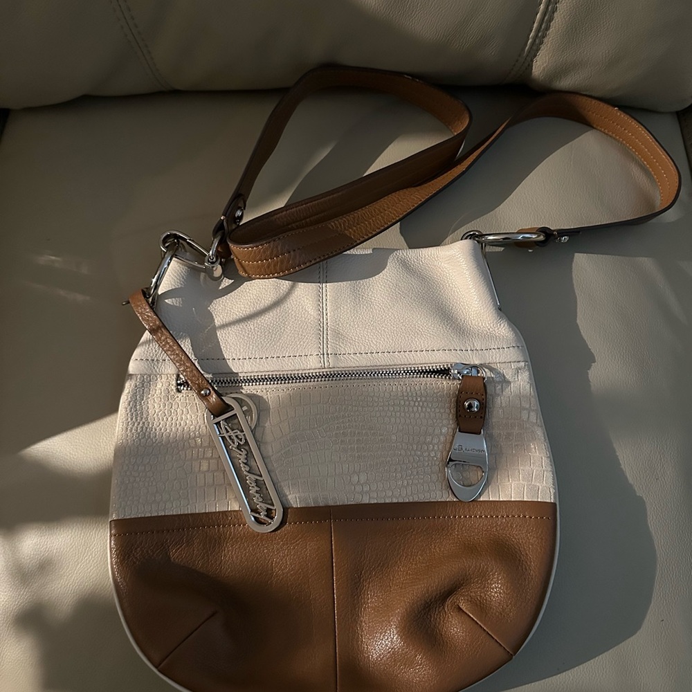 B. MAKOWSKY Color-block Tan Gold Cream Leather Crossbody
new with dust bag